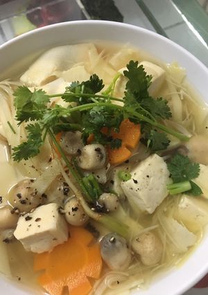 Hình của món Canh măng đậu hủ trắng.