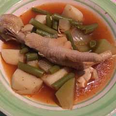 Una foto de Caldo de pollo