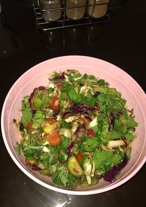 A picture of Fattoush in the Lebanese Style.