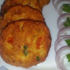 A picture of Chicken chapli kabab.