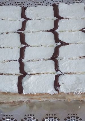 Una foto de Milhojas o pastel napoleón