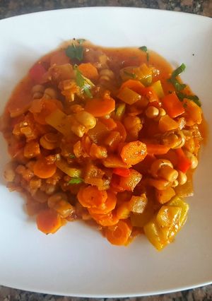 Una foto de Guisado "naranja" 😉 100%vegetal. #Mercado