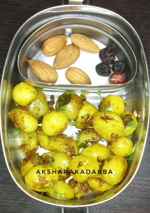 A picture of Roasted Baby Potatoes.