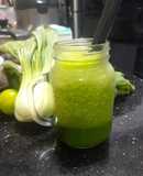 Green smoothies (Apel, Timun, Pokcoy dan Jeruk Nipis)