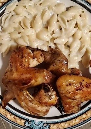 A picture of Baked gen tso wings.