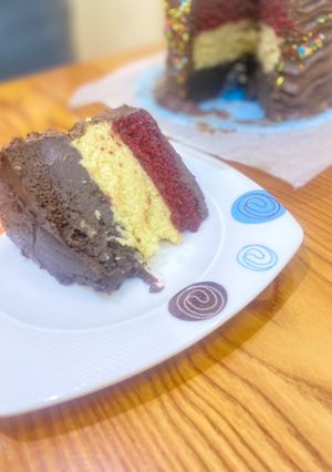 A picture of Instant Birthday Cake.