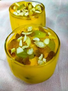 ফ্রুট কাস্টার্ড (fruit custard recipe in Bengali) রেসিপির প্রধান ছবি