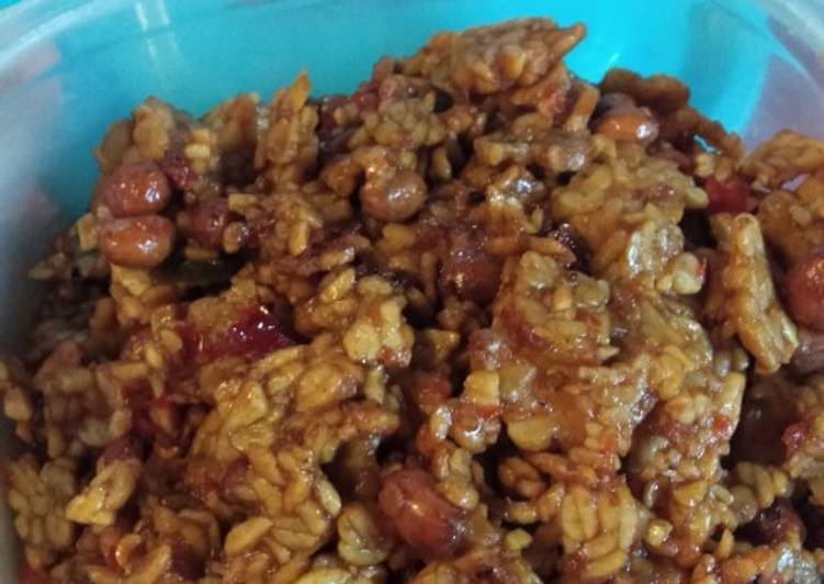 Bagaimana Membuat Kering tempe kacang pedas manis Anti Gagal