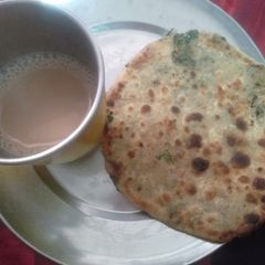 A picture of Methi Paratha.