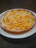 Crostata con zucca nocciole pere e cioccolato