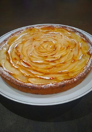 Foto di Crostata con zucca nocciole pere e cioccolato