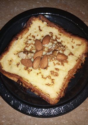 A picture of French toast.