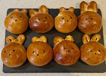 How to Recipe Delicious Easter bunny milk rolls with red bean