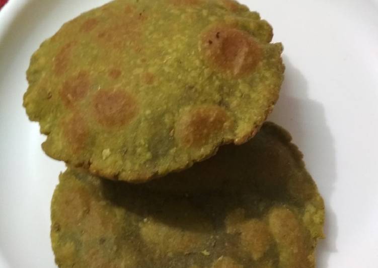 Recipe of Any-night-of-the-week Crispy palak puri