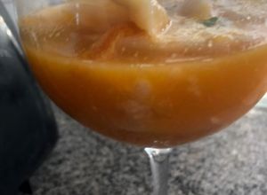 Una foto de Chirimoya contentilla