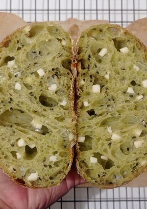 Foto resep Pandan Jinten Hitam Italian Herbs Cheese Sourdough Bread (Oven Tangkring)