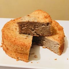 A picture of Banana chiffon cake.