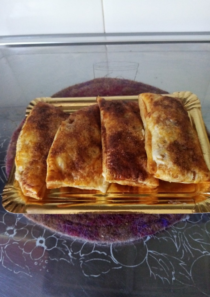 Una foto de Hojaldres de manzana y pera