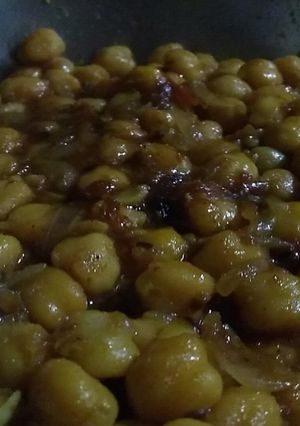 A picture of Chana masala.