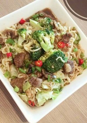 Foto resep Beef teriyaki champignons noodle