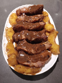 A picture of Ribs with Pineapple.