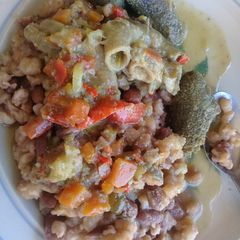 A picture of Tripe with peppers.