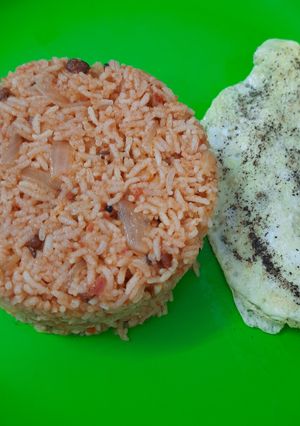 A picture of Tomato rice in different way 😋/ Lunch box recipe -1 /Variety rice recipe / Spicy tomato rice #tomato.