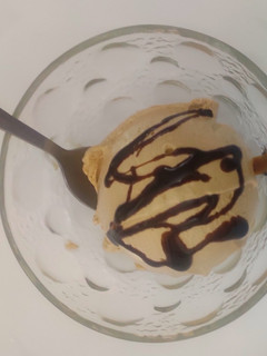 டல்கோனா காபி ஐஸ் கிரீம் (Dalgona coffee ice cream recipe in tamil) செய்முறை முக்கிய புகைப்படம்