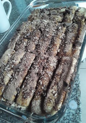 Una foto de Postre tipo tiramisú