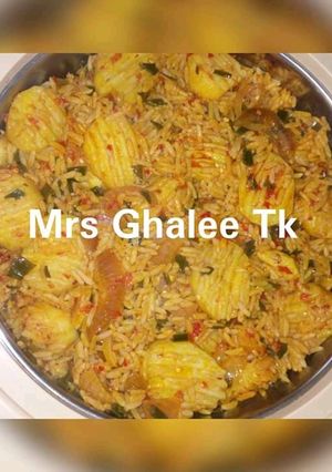 A picture of Jallof rice with Irish potatoes.