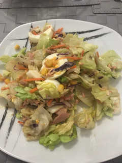 Una foto de Ensalada mediterránea