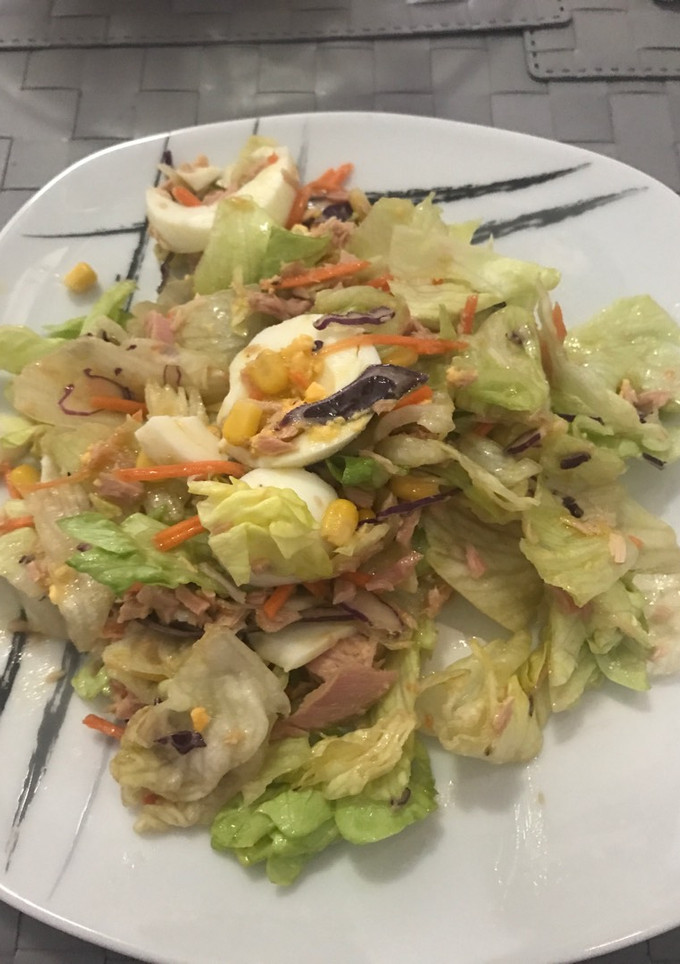 Una foto de Ensalada mediterránea