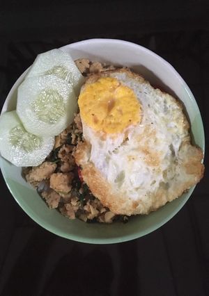 Foto resep Pad Kra Pao Gai ala Indonesia