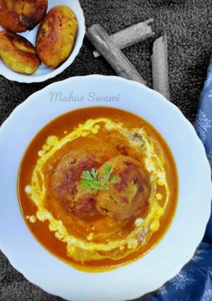 কাঁচা কলার কোফতা কারি(Raw Banana Kofta Curry recipe in Bengali) রেসিপির প্রধান ছবি