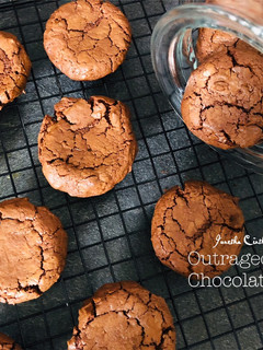 Foto resep Outrageous Chocolate Cookies