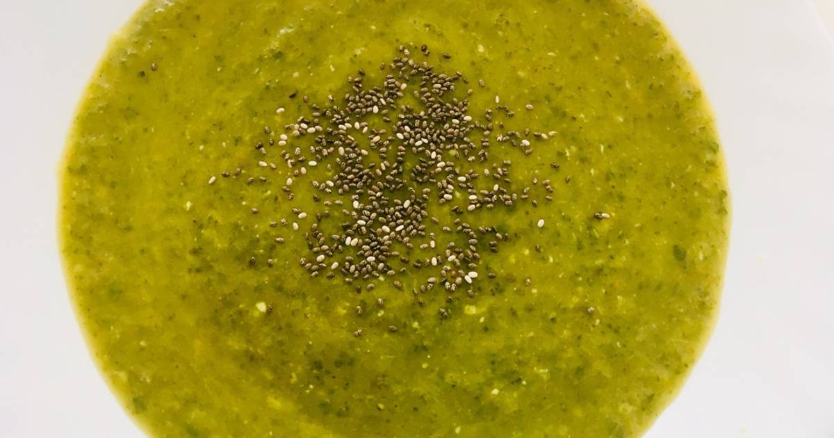 Crema de verduras verde: receta ligera, sana y muy fácil de hacer