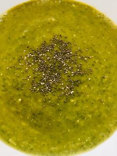 Una foto de Crema verde depurativa (cenas ligeras y sanas)