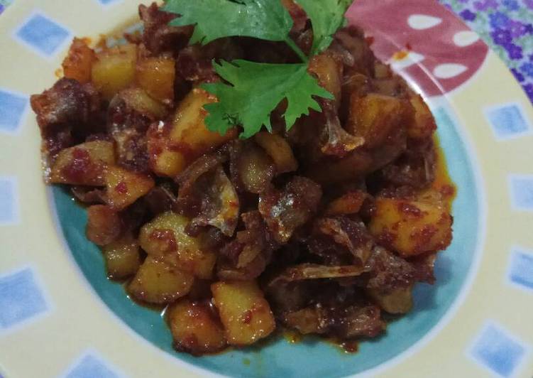 Resep Balado kentang ikan kering 😊👌 Anti Gagal