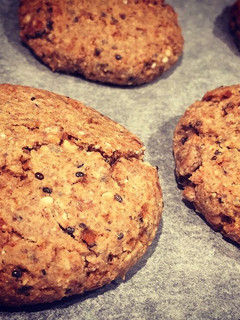Una foto de Galletas de chía y sésamo