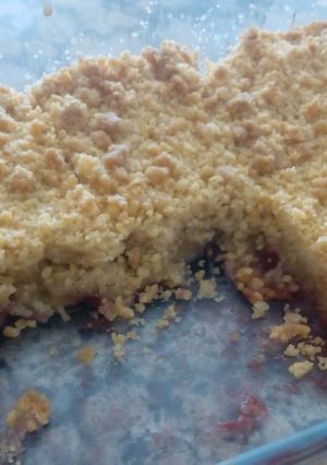 Φωτογραφία της συνταγής Crumble με φράουλα και μπανάνα