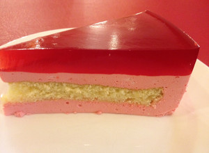 Una foto de Torta helada peruana