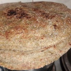 A picture of Kuttu parantha.