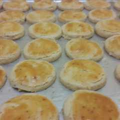 รูปของ Kue kacang almond