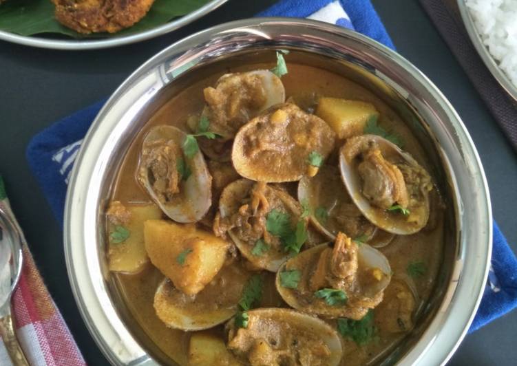 How To Get A Delicious Tisryache Kaalvan (Clams Curry)