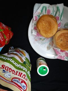 बर्गर (burger recipe in Hindi) रेसिपी मुख्य फोटो