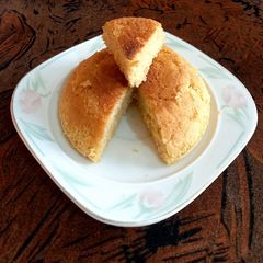 A picture of Vanilla cake, whole wheat flour.
