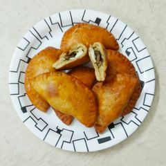 A picture of Mushroom Piroshki.