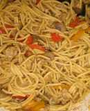Chinese noodles with chicken and veggies