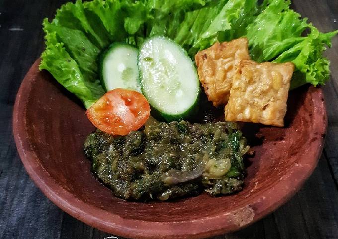 Resep: Sambal Terasi Cabai Hijau Untuk Pemula