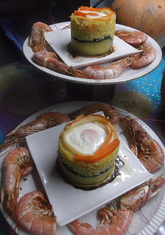 Una foto de Montadito de arroz y calabacín con gambas